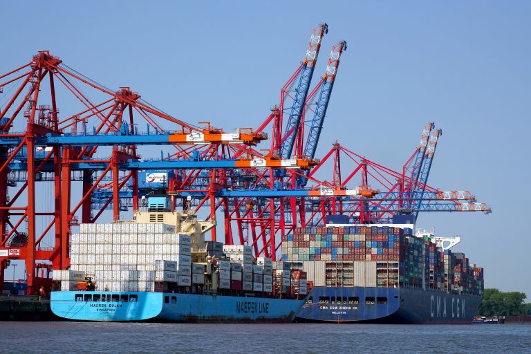 Collaborative Supply Chains management professionals